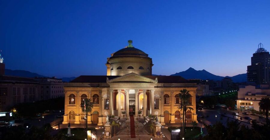 Palermo: Teatro Massimo Opera House Guided Tour - The royal box and the best view of the house