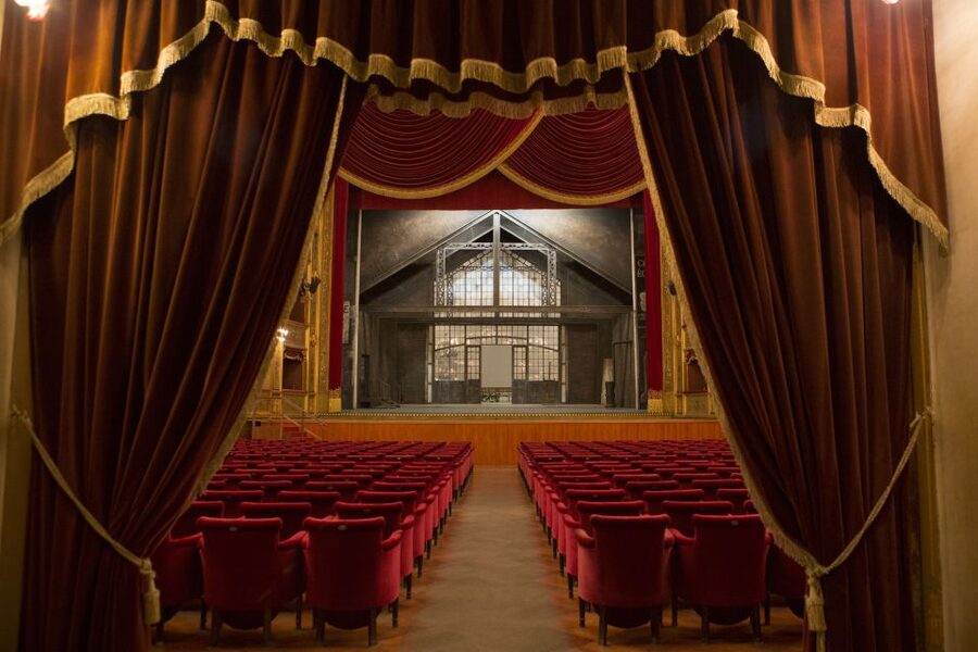 Palermo: Teatro Massimo Opera House Guided Tour - A look at the stage and theater machinery