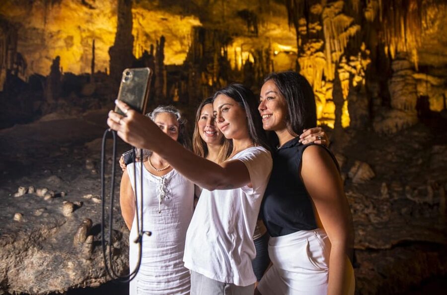 Palma: Caves of Drach Entrance, Music Concert, and Boat Trip - How much time do you really get?