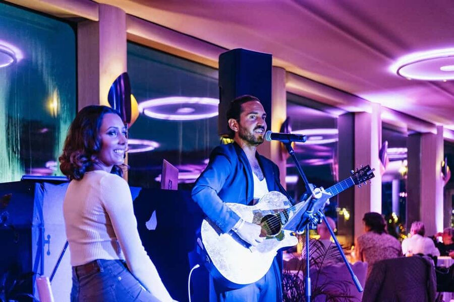 Paris: Gourmet Dinner Cruise on Seine River with Live Music - What $69 buys you on the Seine