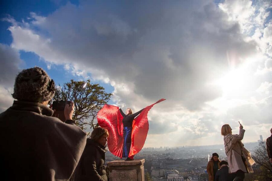 Paris: Opera Singer Guide in Montmartre - Why Montmartre works so well with a singing guide