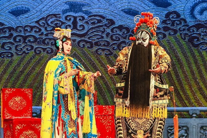 Peking Opera at Liyuan Theater Tickets - Arriving at Liyuan Theater at 7:30 pm
