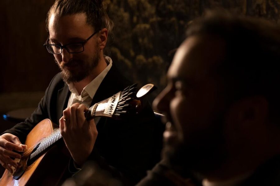 Porto: An Intimate Fado Show in a Historical Tavern - A tavern setting instead of a polished theater