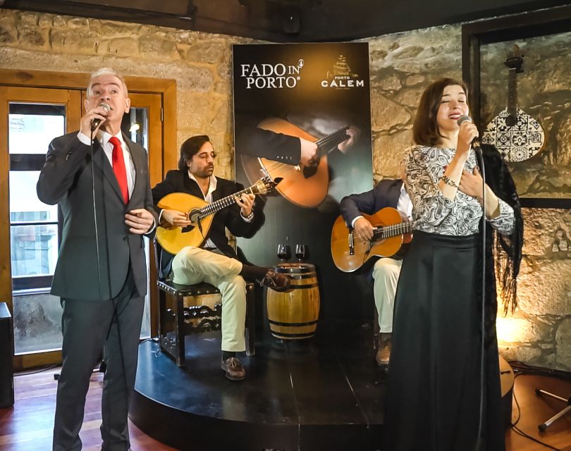 Porto: Cálem Cellar Tour, Fado Show & Wine Tasting - Starting at Cálem beside the Douro