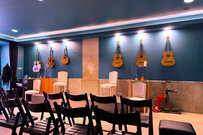 Porto : Fado and Porto Wine Show at the Trinity Noble Hall - Key points to know before booking
