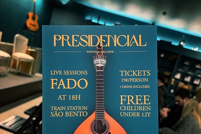 Porto : Fado and Porto Wine Show at the Trinity Noble Hall - Choosing your Port wine