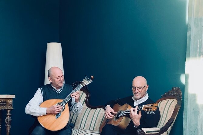 Porto : Fado and Porto Wine Show at the Trinity Noble Hall - Who should book this Fado experience