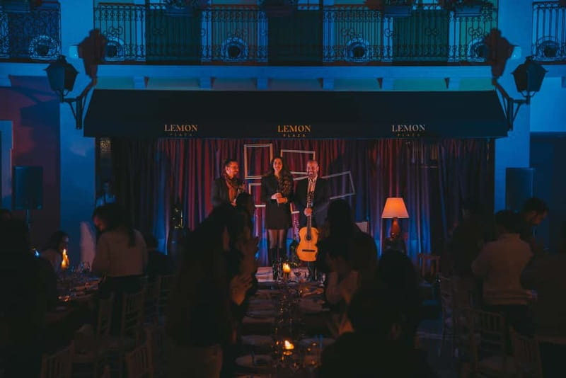 Porto: Fado Show & Dinner: A Night of Fado & Fine Dining - Arriving at Lemon Plaza at 8pm