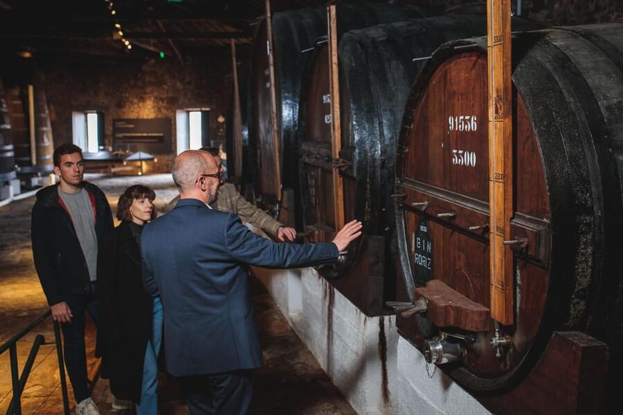Porto: Fonseca Cellar Tour & Fado Show with Optional Dinner - The optional WOW Porto dinner