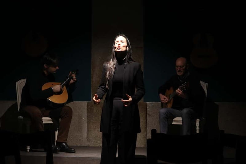 Porto: Intimate Fado Show & Port Wine in Trindade Noble Hall - Why the Trindade Noble Hall changes the evening