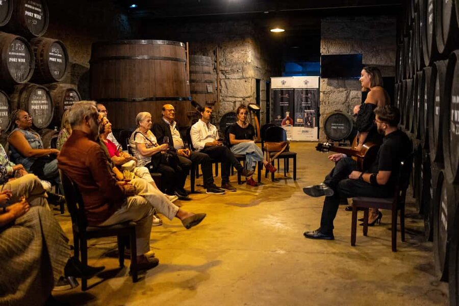 Porto: Live Fado Show with Port Wine Tasting - White Port and the short production introduction