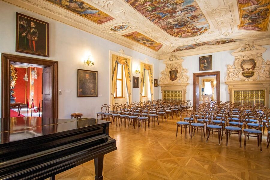 Prague Castle: Midday Classical Concert at Lobkowicz Palace - The music: from Bach and Vivaldi to Dvořák and Smetana