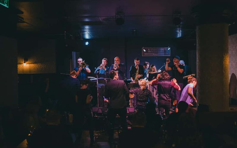 Prague: Jazz Show with Signature Cocktail - Choosing the right concert from the program