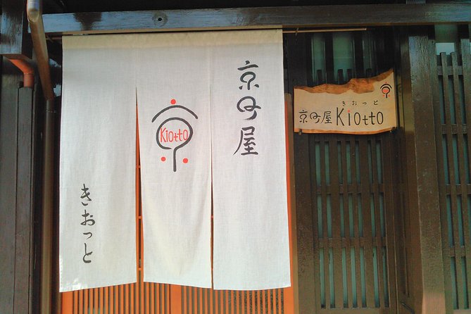 Private Japanese music concert - Hearing the koto up close