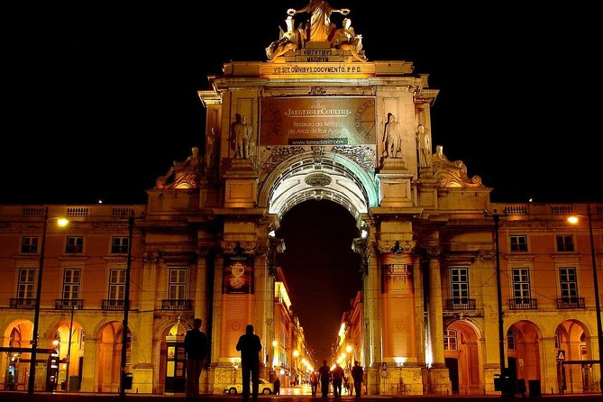 Private tour: Lisbon Fado Dinner Show and Panoramic Night Tour - What this Lisbon night tour really offers