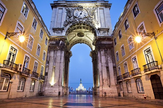 Private tour: Lisbon Fado Dinner Show and Panoramic Night Tour - Seeing Belém Tower after dark