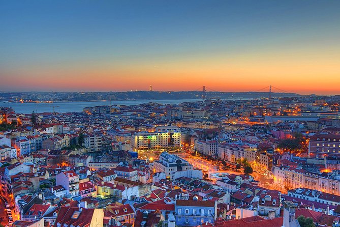 Private tour: Lisbon Fado Dinner Show and Panoramic Night Tour - Rossio Square and the first look at Lisbon