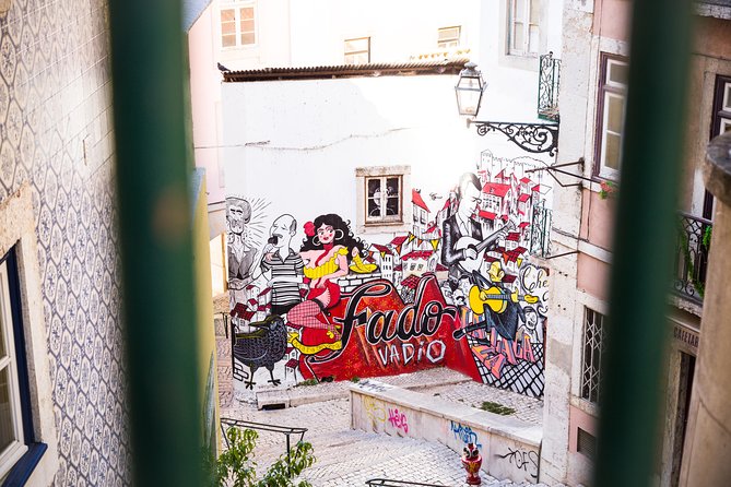 Private Tour: Lisbon Sunset Walking Tour with Fado Show and Dinner - Sunset at Chão do Loureiro