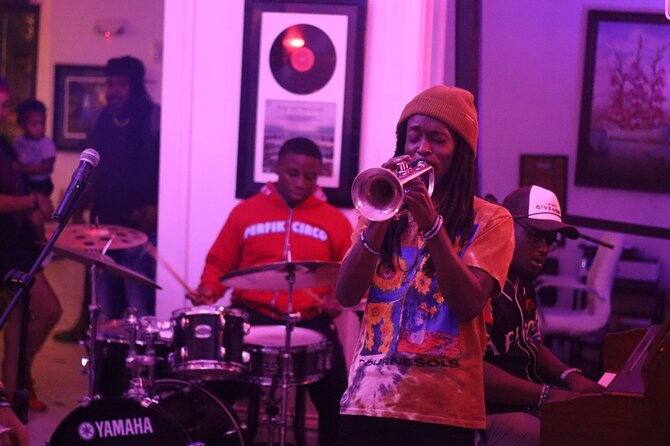 Private VIP Frenchmen Street Live Music Pub Crawl New Orleans - What the private format changes