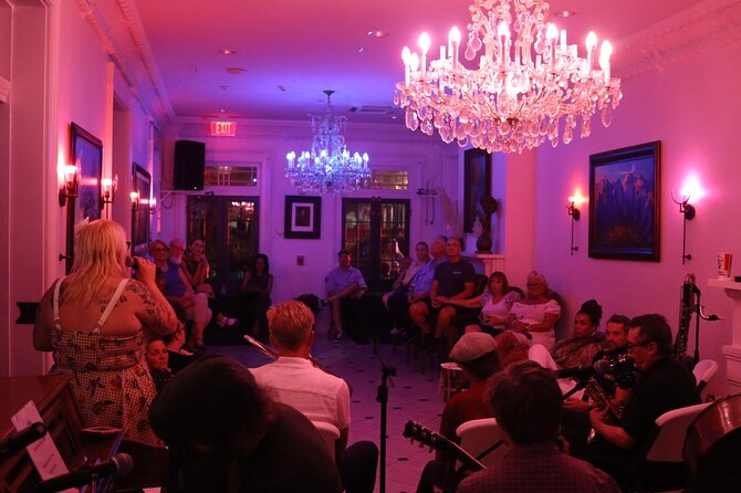 Private VIP Frenchmen Street Live Music Pub Crawl New Orleans - The Sazerac or Pimm’s Cup demonstration