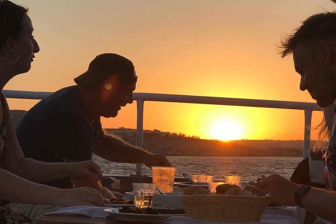 Rhodes Exclusive Sunset tour Cocktail Open bar Gourmet Live Music - Open bar and the evening atmosphere