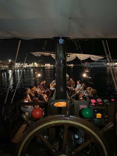 Rhodes: Night Cruise with Live Music and Sightseeing. - Rhodes by Moonlight and Harbor Light
