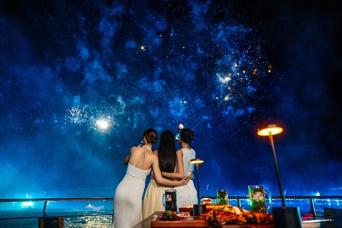 Romantic Dinner with Fireworks, Symphony & Kiss of the Sea Show - Dinner at Sun Bavaria GastroPub