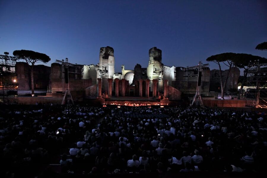 Rome: A Night at the Opera - Baths of Caracalla - What happens from arrival to the first note