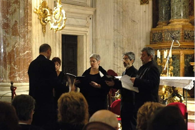 Rome: Capuchin Crypt & Museum Tour with Choral Concert - The 4:45 p.m. Schola Romana concert
