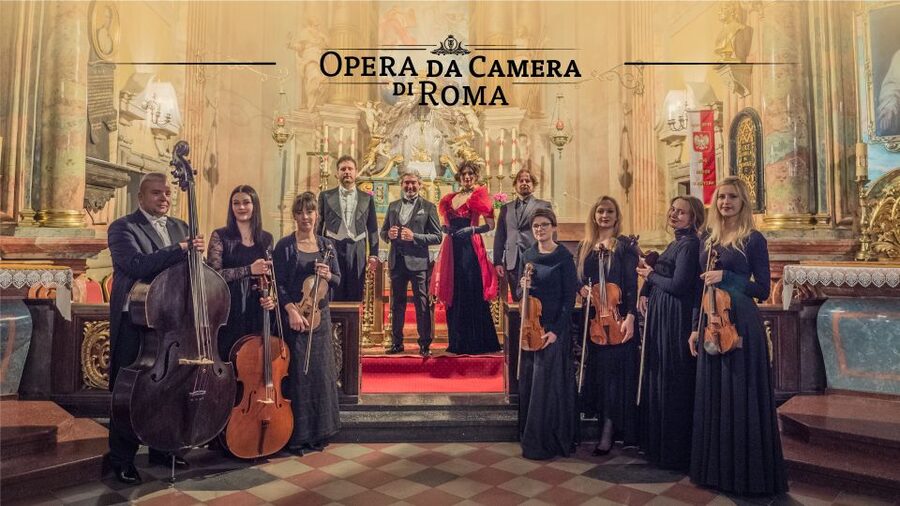 Rome: Italian Opera Concert and Traditional Dinner - The singers and pianist are the main event