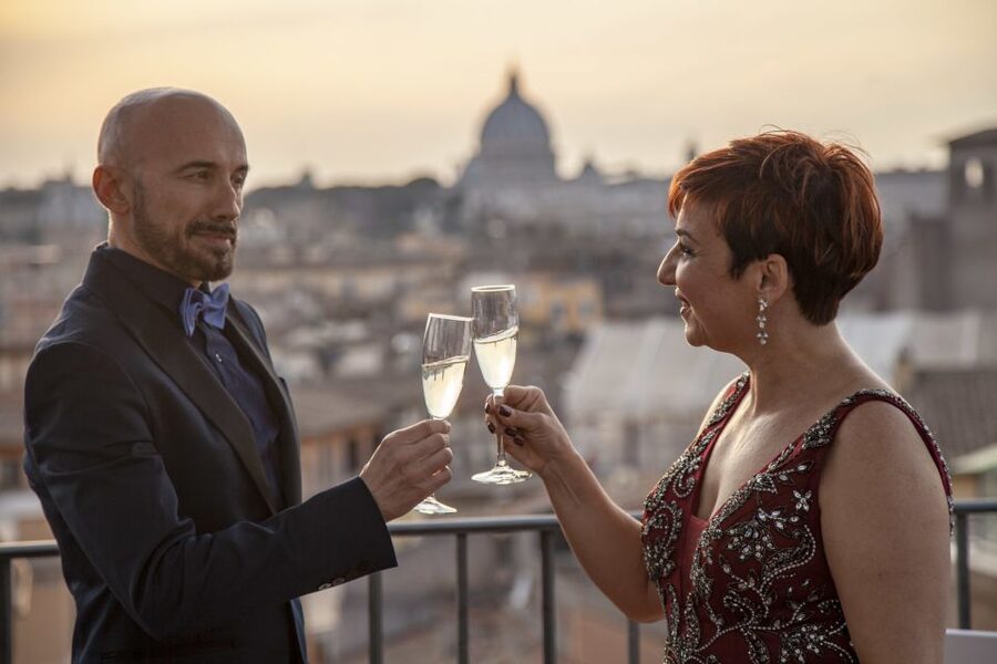 Rome: Rooftop Bar Opera Show - Puccini, Verdi, Rossini, and familiar arias