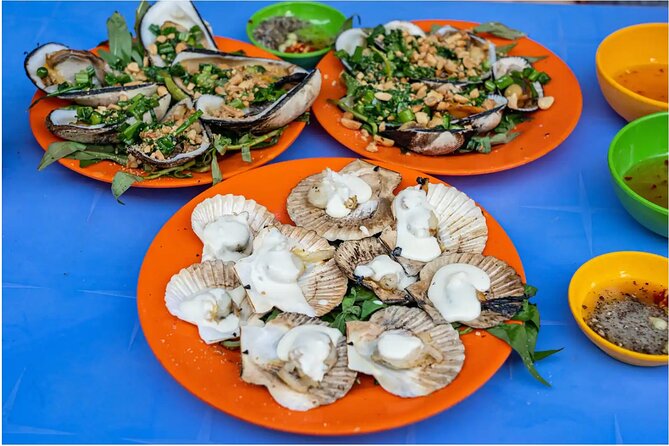 Saigon After Dark With Seafood, Beer & Live Music Bar - Ho Thi Ky Flower Market After Sunset