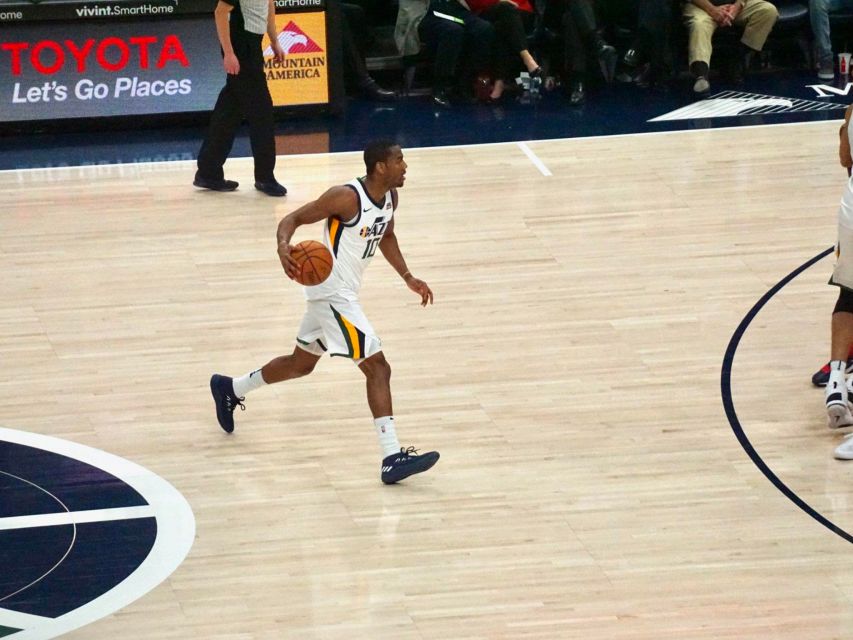Salt Lake City: Utah Jazz Basketball Game Ticket - Arriving at Delta Center with your phone ready