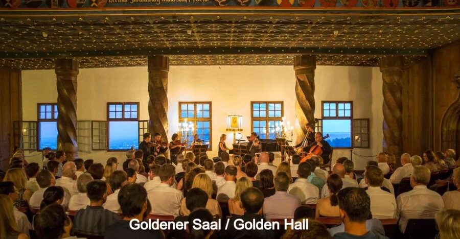 Salzburg: Best of Mozart Fortress Concert - The hour before music begins
