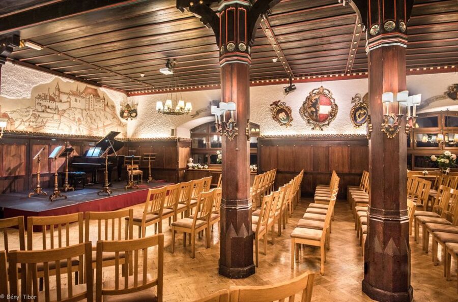 Salzburg: Best of Mozart Fortress Concert and Dinner - Classic dinner or Golden VIP?