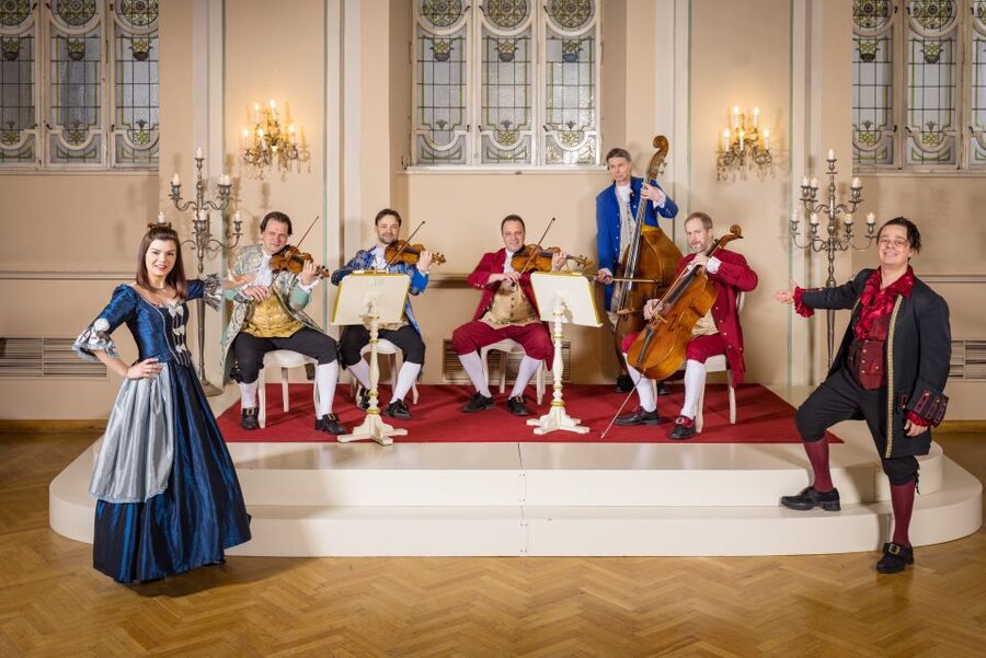Salzburg: Mozart Concert with Dinner - What happens during the 150-minute program