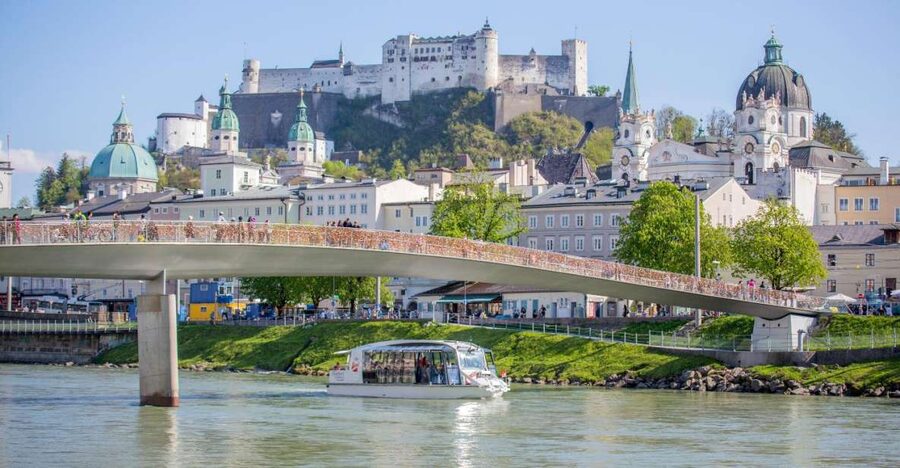 Salzburg: River Cruise & Best of Mozart Fortress Concert - A two-part Salzburg evening