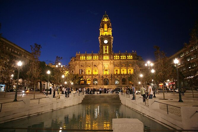 Semi Private Oporto Fado Show with Dinner - Why fado works so well with dinner