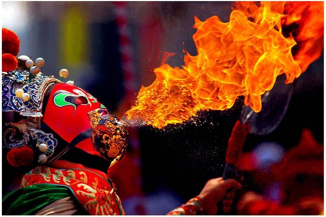 Sichuan Culture Opera Show in Chengdu - Tea, Bamboo Tables, and the Teahouse Setting