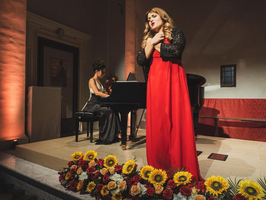 Siena: Italian Opera Concert in the heart of the City - Why the intimate scale matters