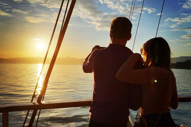 Split Sunset Cruise With Live Music - The Polaris and the seating question
