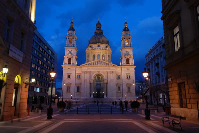 St. Stephen's Basilica: VIP Concert & After Hours Dome Visit - Why the after-hours timing matters