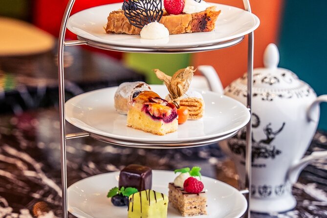 Strauss Exhibition incl. LED Concert Show / Coffee + Strauss Cake - Walking through 2,000 square meters of Strauss history