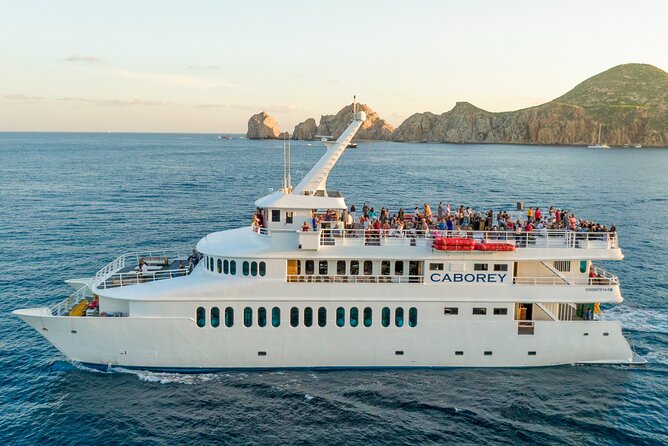 Sunset Mexican Dinner Cruise and Live Music in Cabo San Lucas - The band changes this from dinner to a night out