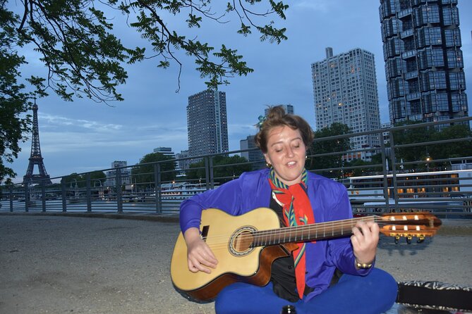 Sunset Picnic with View of Eiffel Tower and Live Music - The French aperitif spread