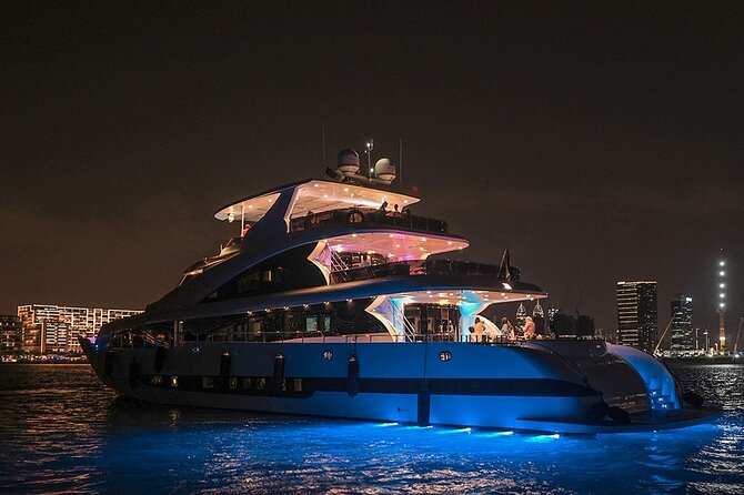 Superyacht Experience in Dubai with Dinner and Live Music - Dinner means barbecue, pasta, and small servings
