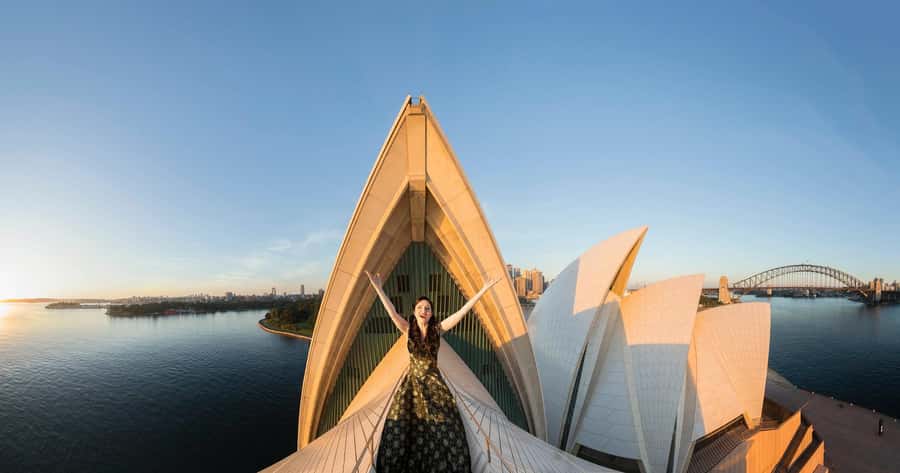 Sydney: Eugene Onegin at Sydney Opera House - Tchaikovsky gives the story its pulse