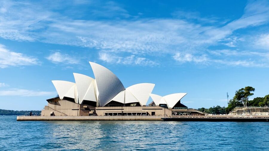 Sydney Half Day private tour: see Opera House, Bondi Beach - Who will get the most from these four hours