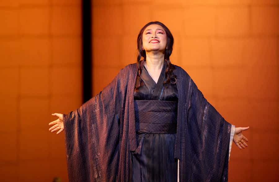 Sydney: Madama Butterfly the Sydney Opera House - What happens during the 160-minute performance