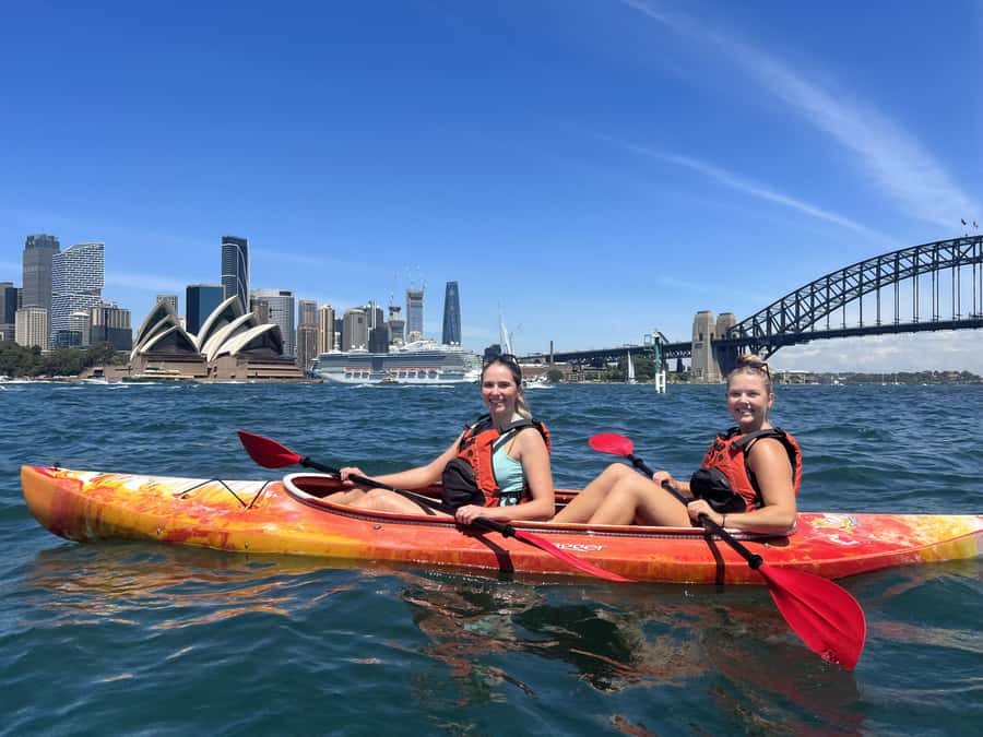 Sydney: Opera House and Harbour Guided Kayak Tour - Photos and videos without the usual phone struggle